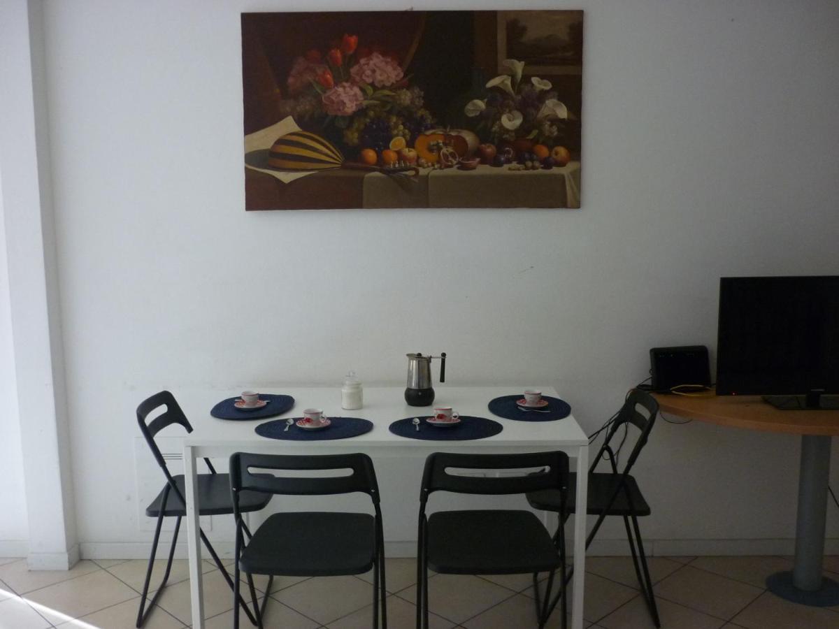 Serlio 24 2 Bologna Bagian luar foto